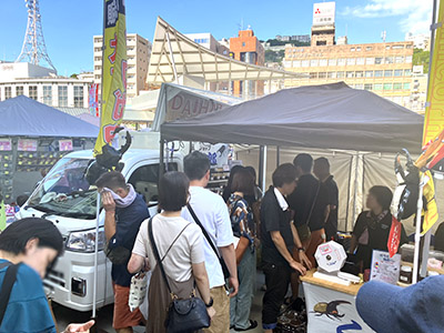 くわ次郎様 出店の様子